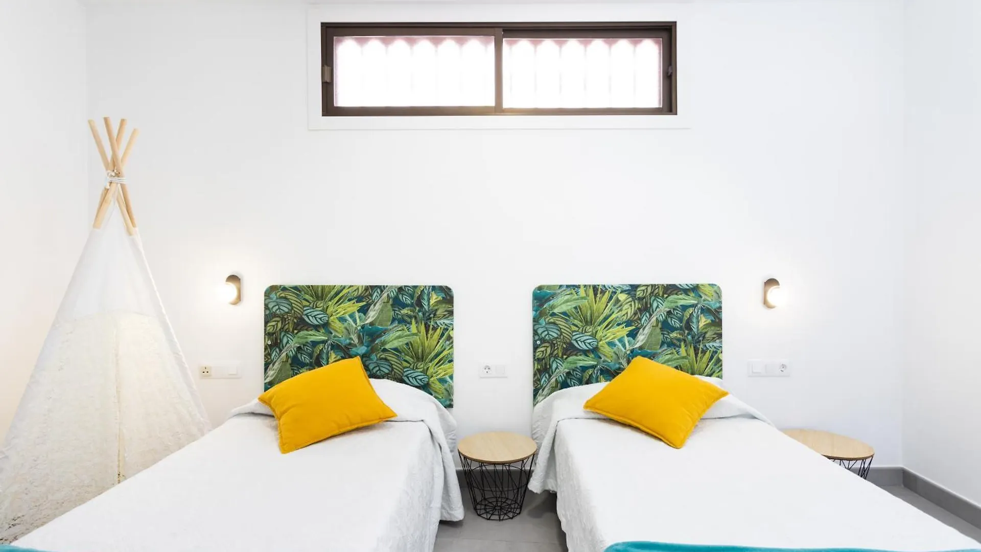 Home2Book Sunset Terrace & Pool Haven Пуэрто-де-Сантьяго 0*,