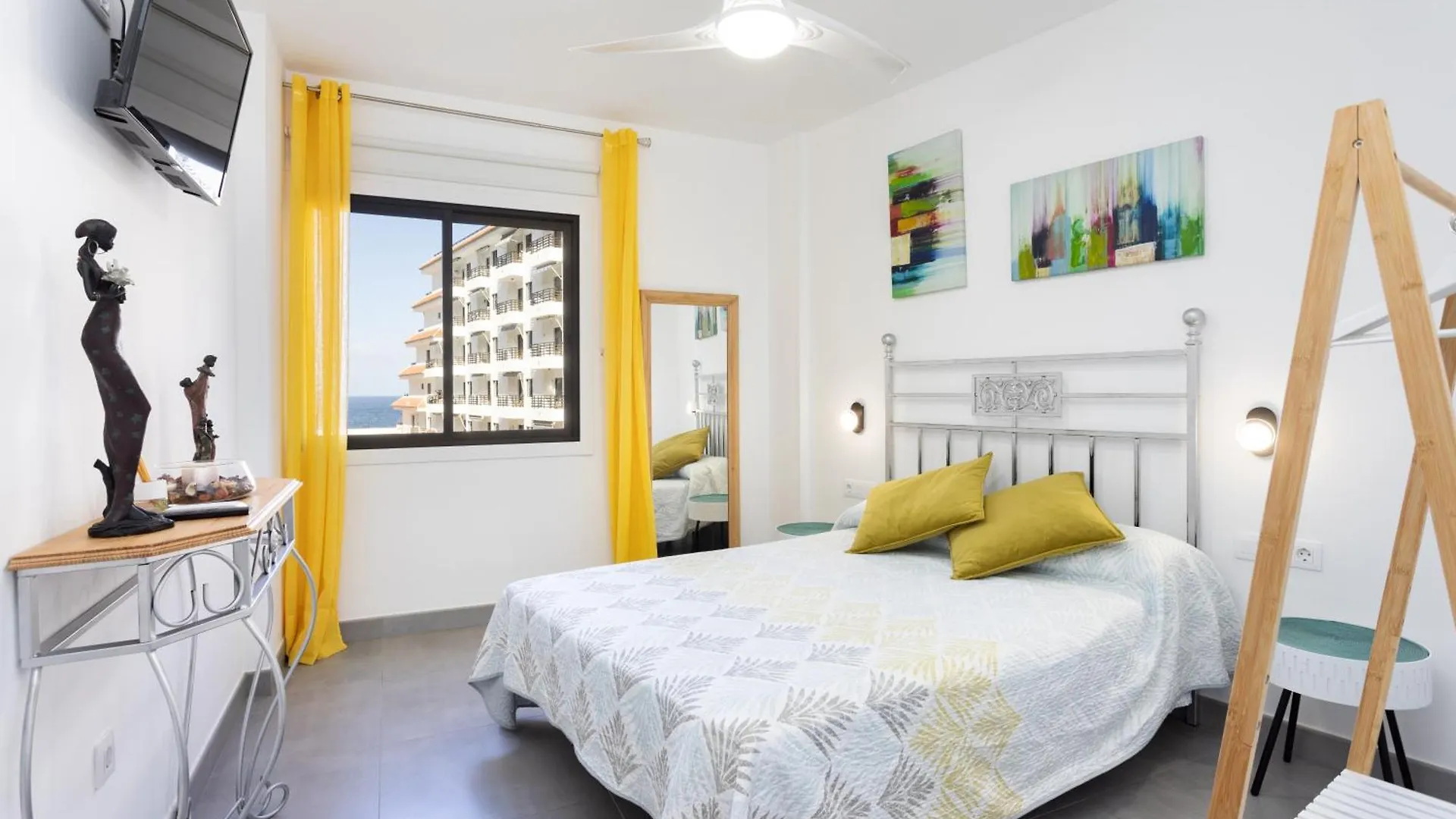 Home2Book Sunset Terrace & Pool Haven Пуэрто-де-Сантьяго
